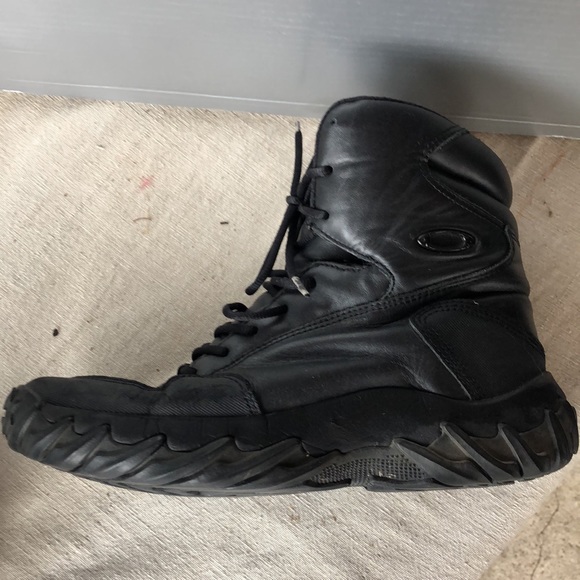 Boots - Picture 2 of 3